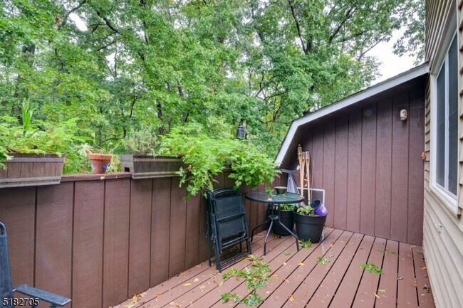 Building Photo - 78 Canterbury Rd