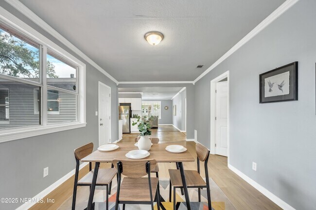 Building Photo - 1232 Hamilton St