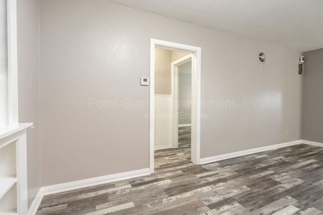 Building Photo - 4722 E Elm St