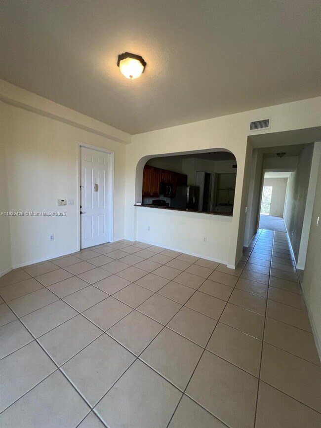 Building Photo - 3500 Oaks Clubhouse Dr