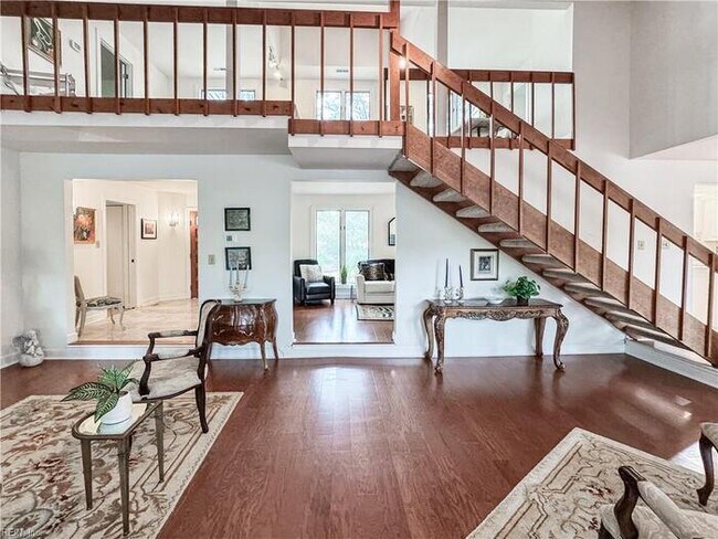 Building Photo - WATERFRONT 5 BEDROOM/4 BATH IN VIRGINIA BEACH! READY FOR RENT!!