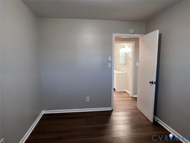Building Photo - 20507 Hickory Ct