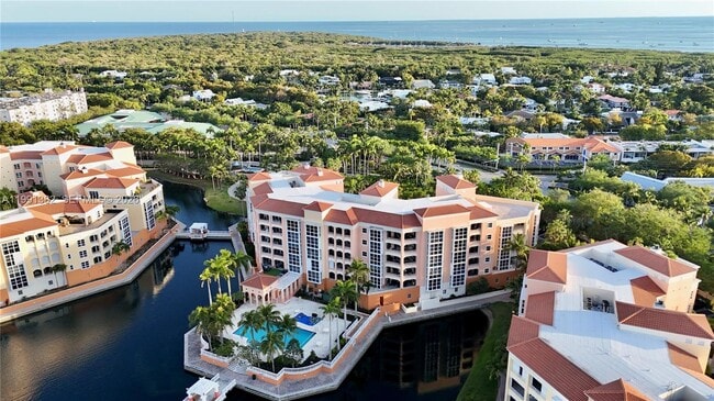 Building Photo - 733 Crandon Blvd