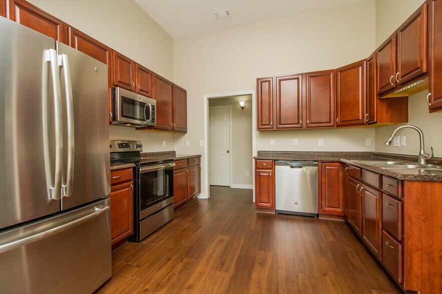 Building Photo - 1004 Dupree Point Dr