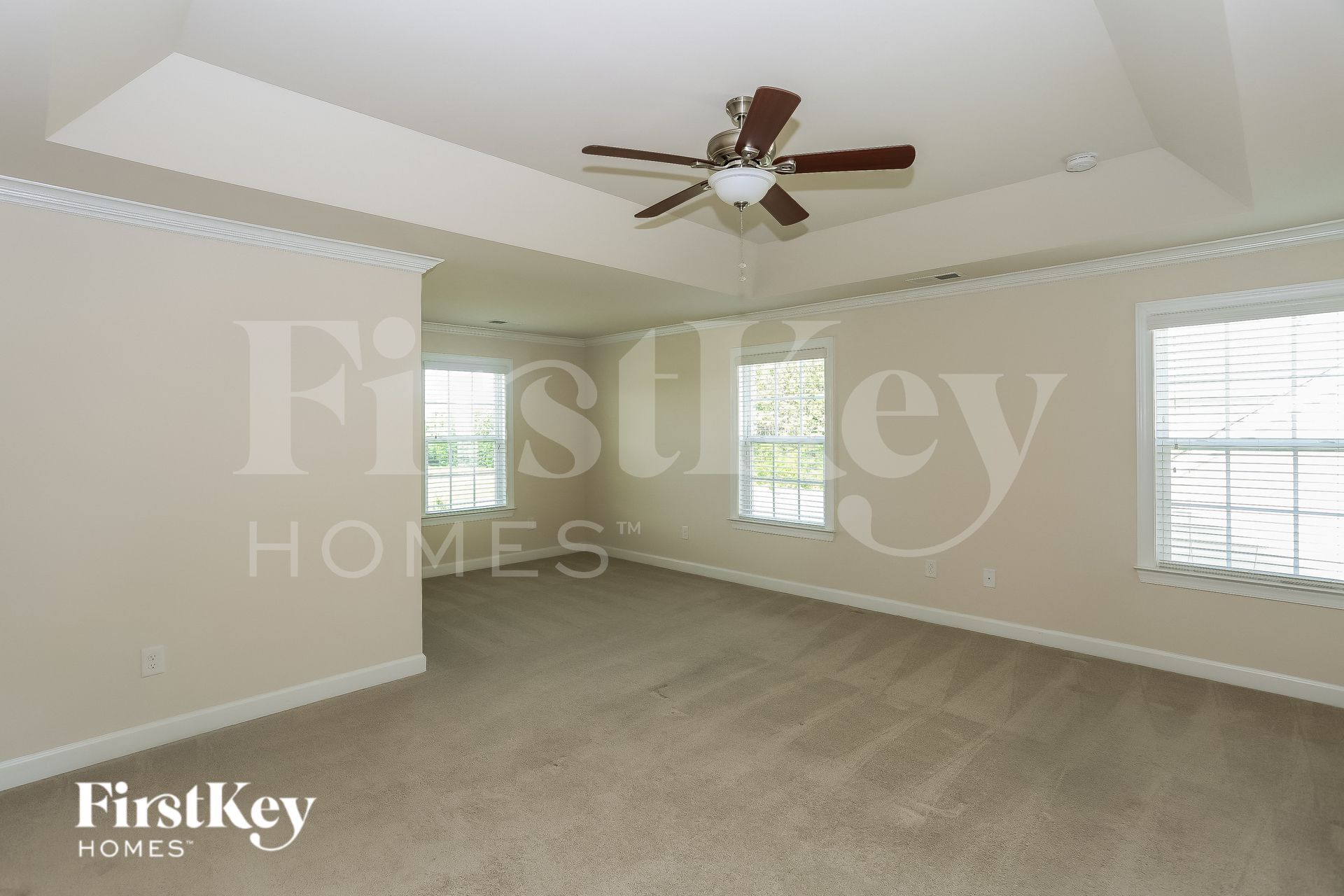 Building Photo - 9863 Travertine Trail
