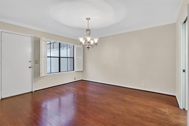 Building Photo - 145 Lake Shore Dr