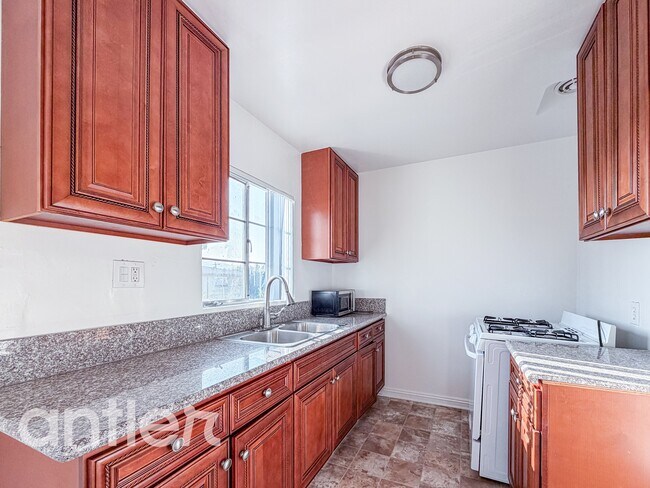 Floorplan - 4101-4103 Palmyra