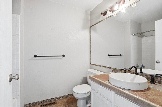 Building Photo - 3304 W 127th Ave