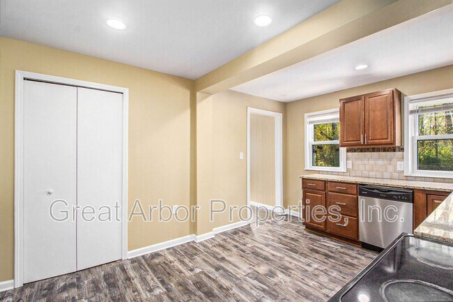 Building Photo - 1061 Centennial Ave