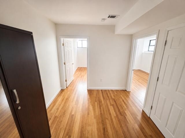 Building Photo - 39 Newkirk St