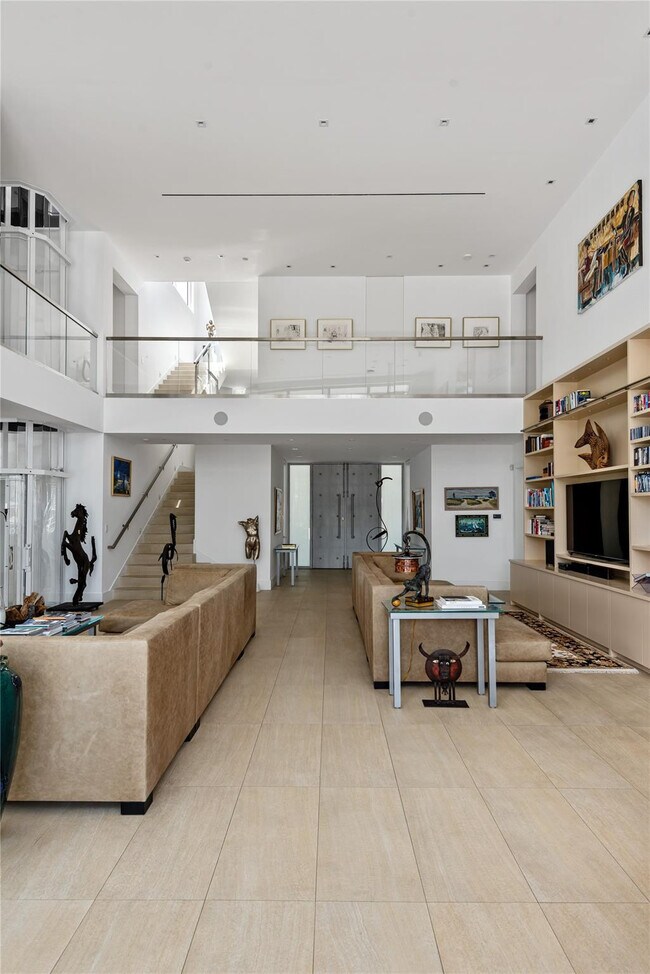 Building Photo - 500 Isle of Capri Dr