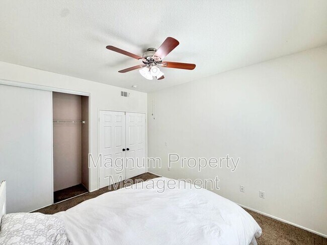 Building Photo - 37168 Santa Rosa Glen Dr