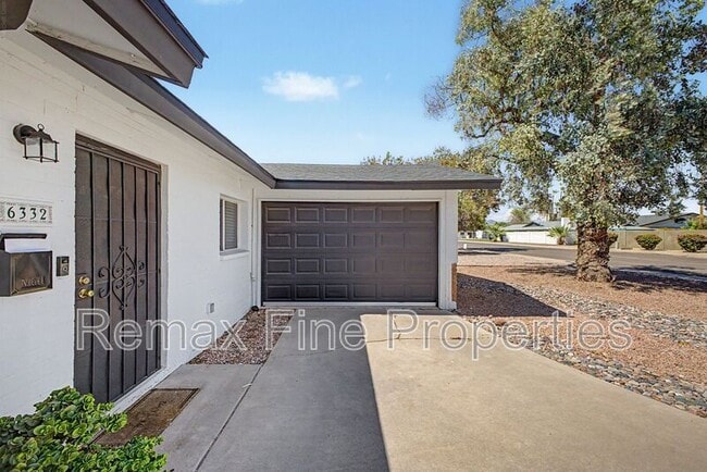 Building Photo - 6332 N Granite Reef Rd