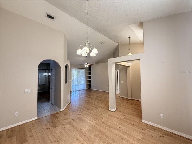 Building Photo - 10 Westfield Ln