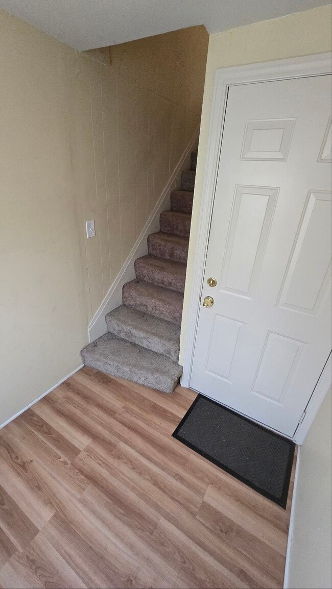 Building Photo - 27 Union St