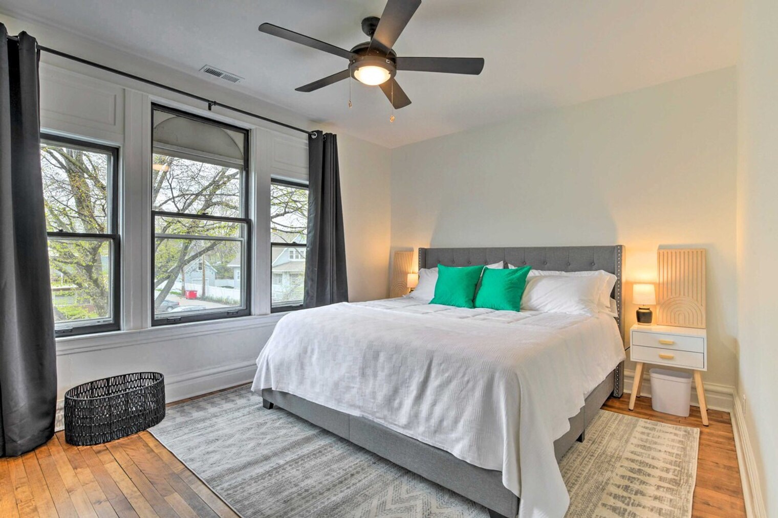 Building Photo - 1129 Augusta St