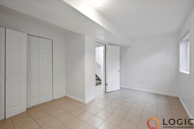 Building Photo - 126 W 475 S