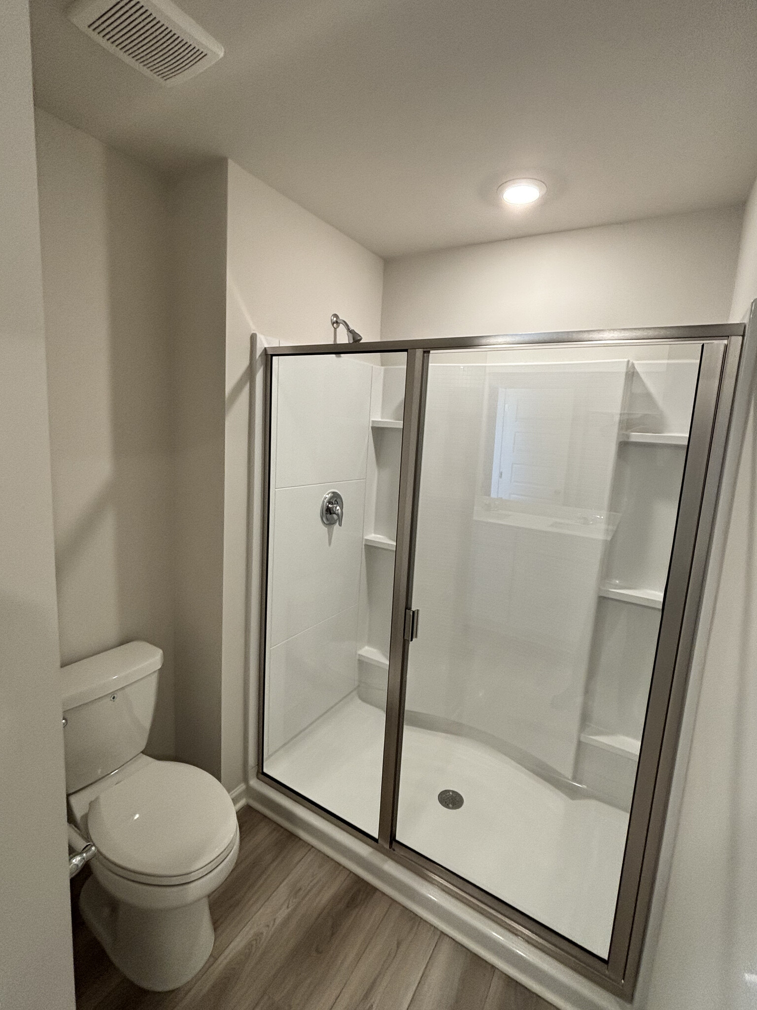 Building Photo - 572 Lyness Dr