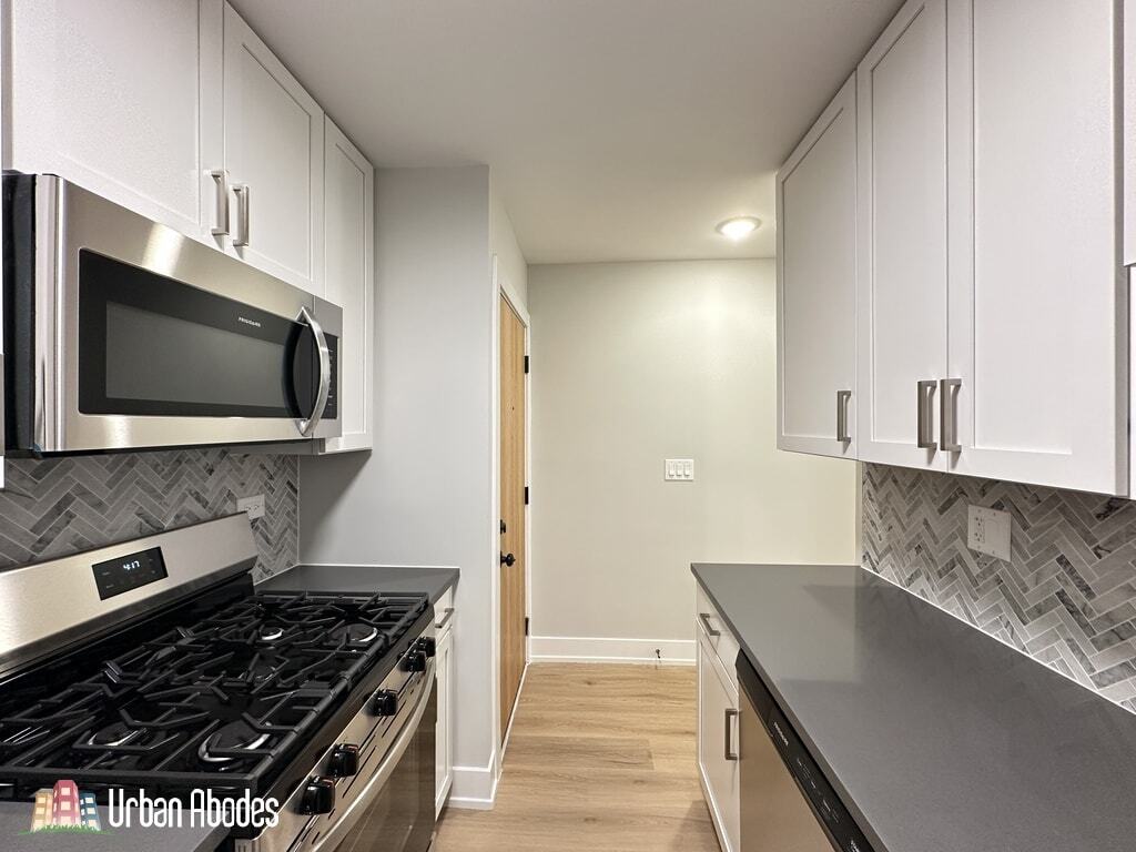 Building Photo - 533 W Aldine