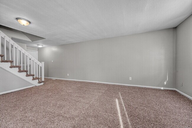 Building Photo - $2,535.95  - $300 OFF First Month's Rent - 4 Bedrooms, 2.5 Bathrooms, Single Family Home in Auror...