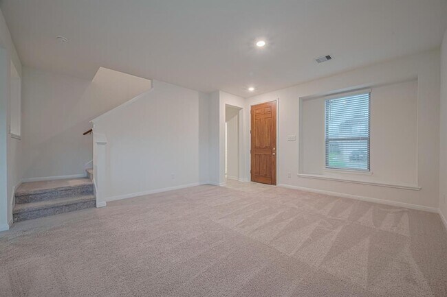Building Photo - 5727 Texas Sage Dr