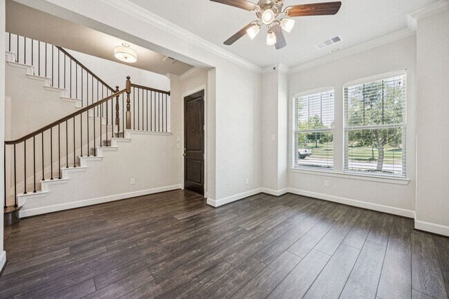 Building Photo - 13721 Parkline Wy
