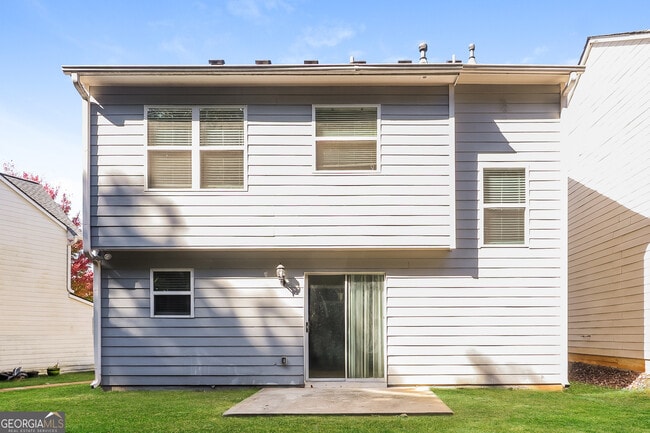 Building Photo - 9510 Lakeview Rd