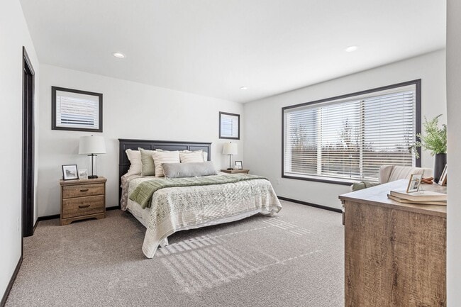 Building Photo - Newly Built in the Wilds neighborhood of West Fargo!