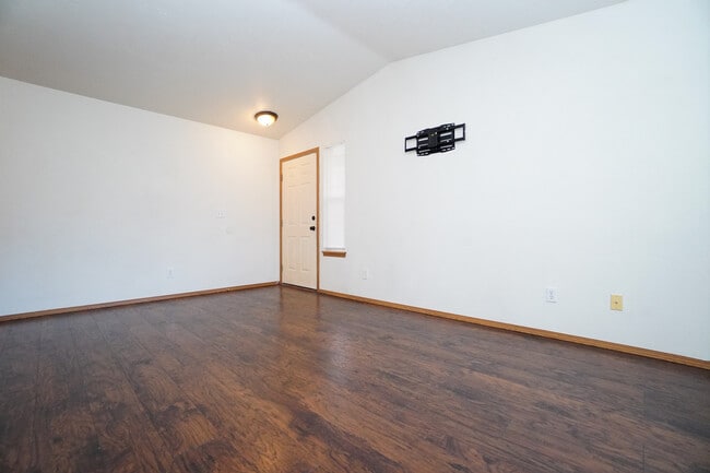 Building Photo - 82 3rd St