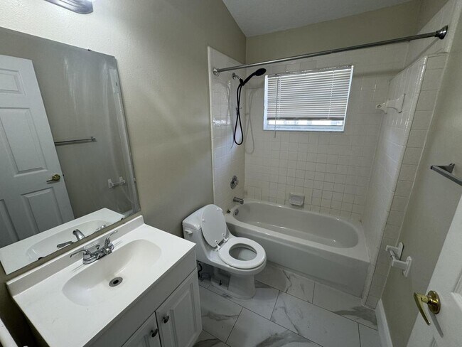 Building Photo - 2347 Blake Way