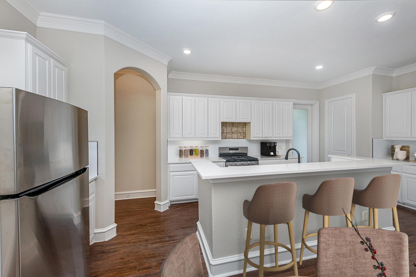 Building Photo - Gorgeous M Streets townhome with great rooftop deck