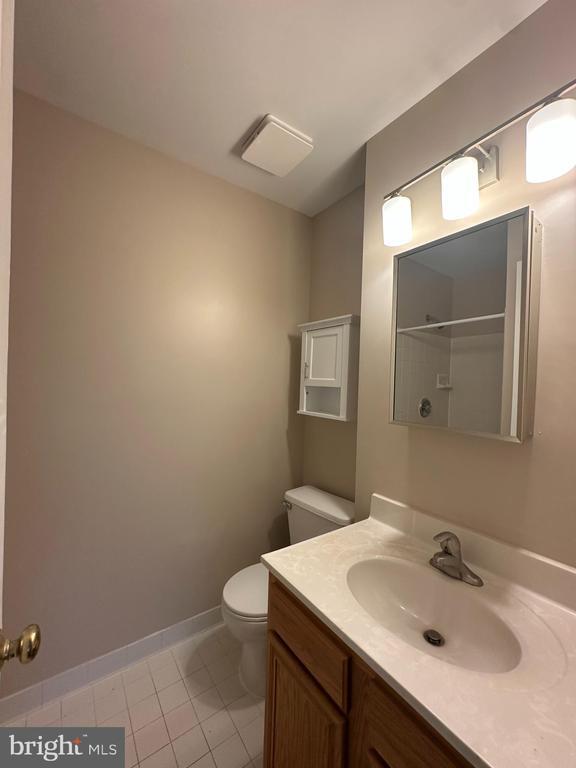 Building Photo - 2120 N Tazewell Ct