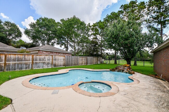 Building Photo - 5322 Pebble Way Ln