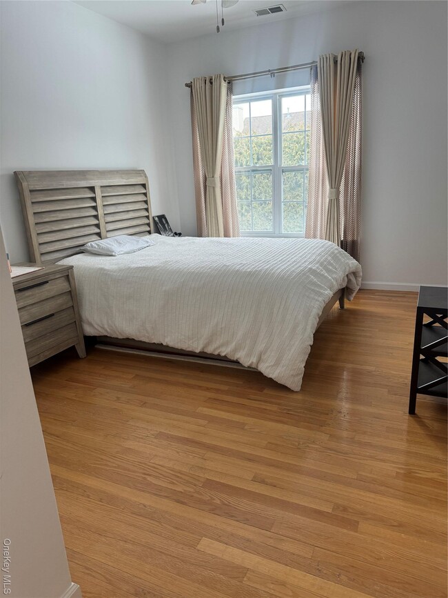 Building Photo - 221 Rivendell Ct