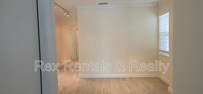 Building Photo - 4095 14th St NE