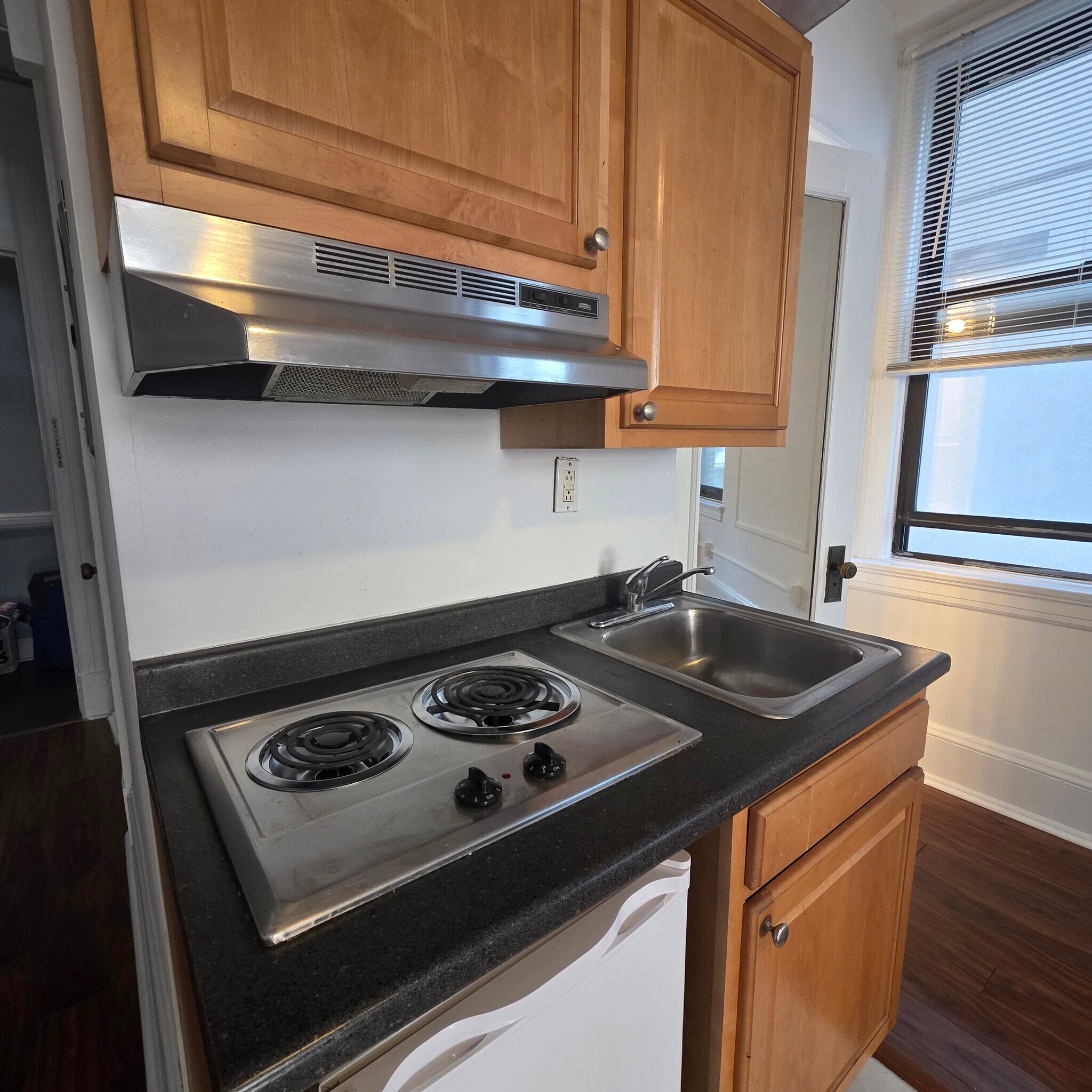 Building Photo - 1324 Locust St