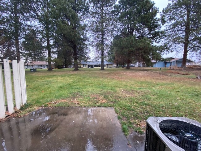 Building Photo - 3209ag