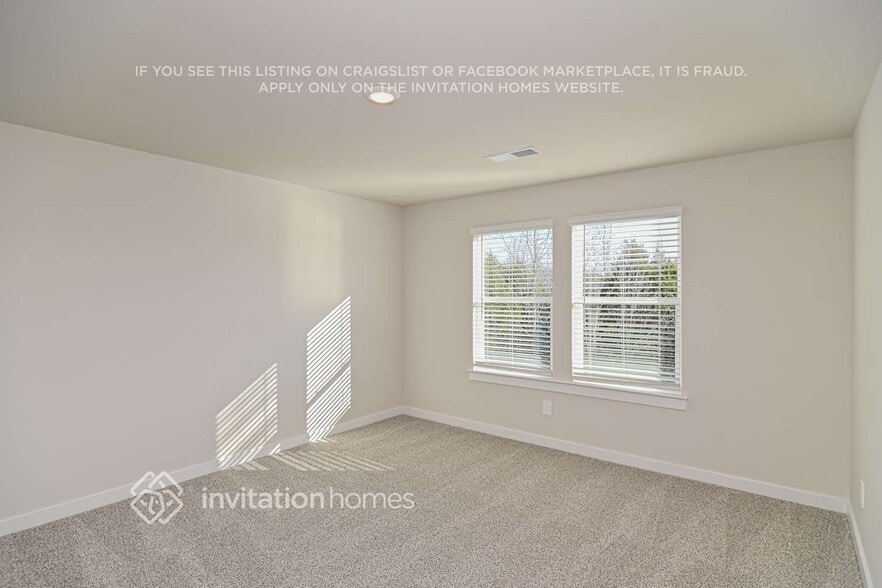 Building Photo - 1211 Bluffton Cir