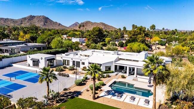 Building Photo - 9917 N 52nd St