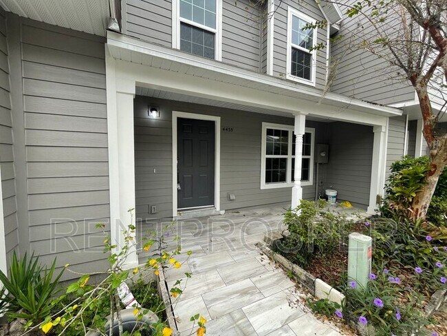 Building Photo - 4435 Brook Hollow Cir