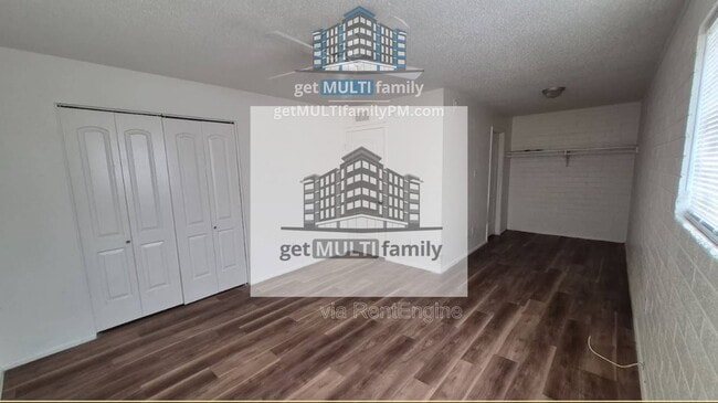 Building Photo - 8407 E Coronado Rd