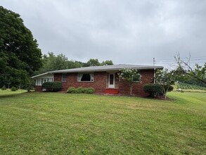 Building Photo - Nice Southside Find