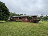 Building Photo - Nice Southside Find
