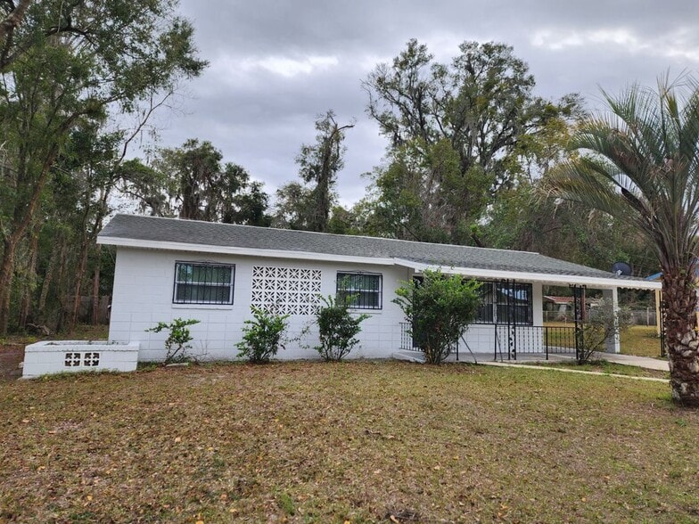 Primary Photo - 2210 NW 18th St