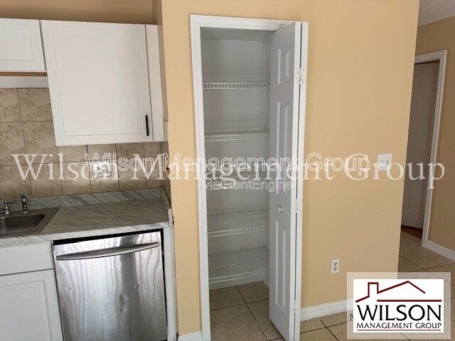 Building Photo - 5083 Luna Negra Dr