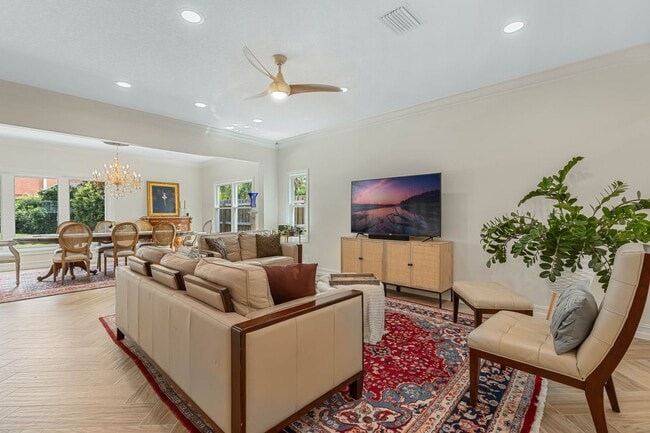Building Photo - Renovated 3/3 Pool Home home in the heart of Delaney Park of Downtown Orlando