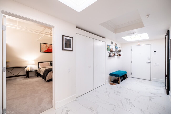 Building Photo - 165 N Canal St