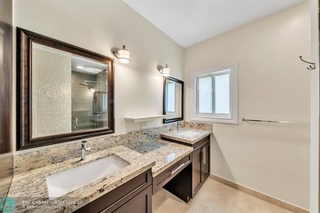 Building Photo - 4920 SW 170th Ave
