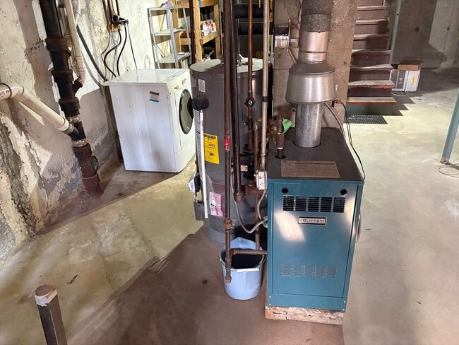 Building Photo - 169 Vermont Ave