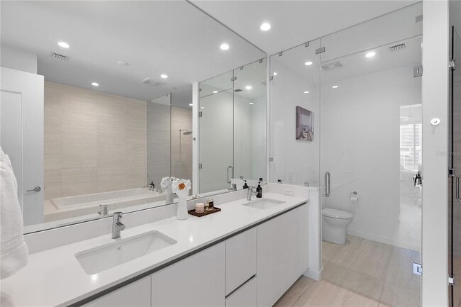 Building Photo - 301 Quay Commons Quay